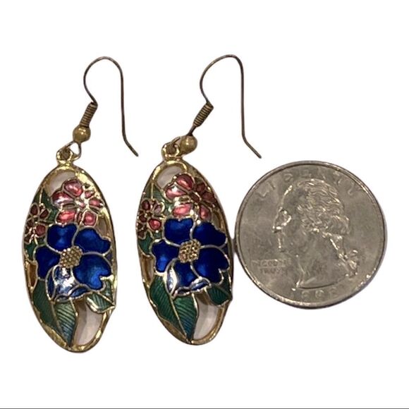 Vintage blue flower oval enamel earrings . - Picture 1 of 7